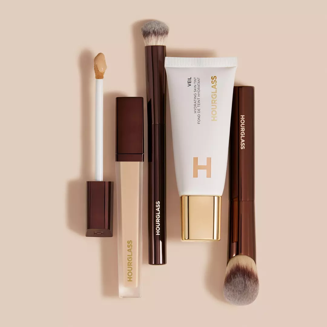 HOURGLASS Vanish Seamless Finish Concealer Brush 04