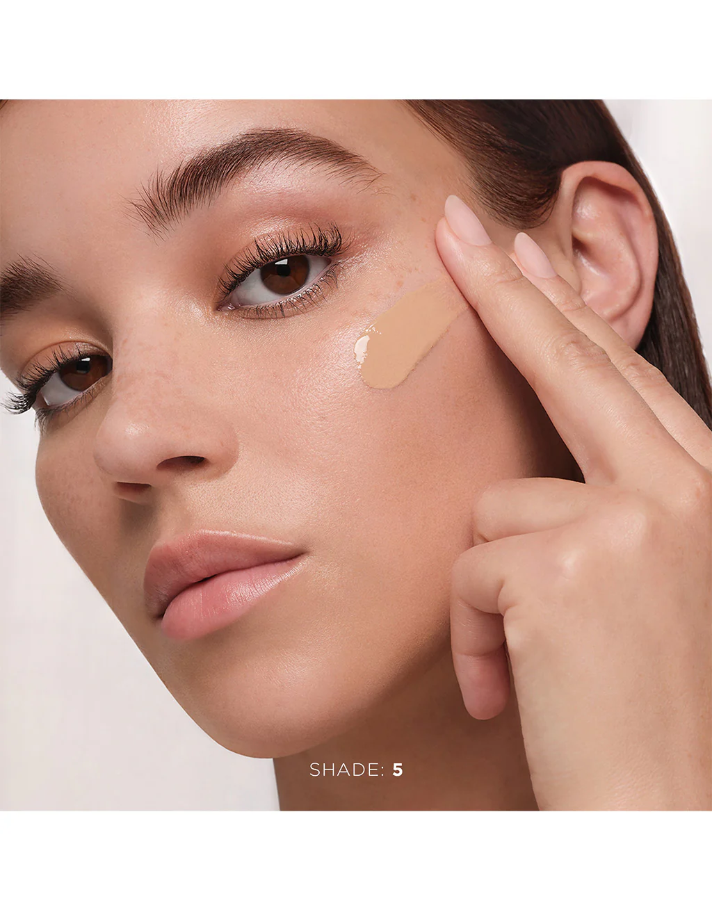 HOURGLASS Veil Hydrating Skin Tint 03