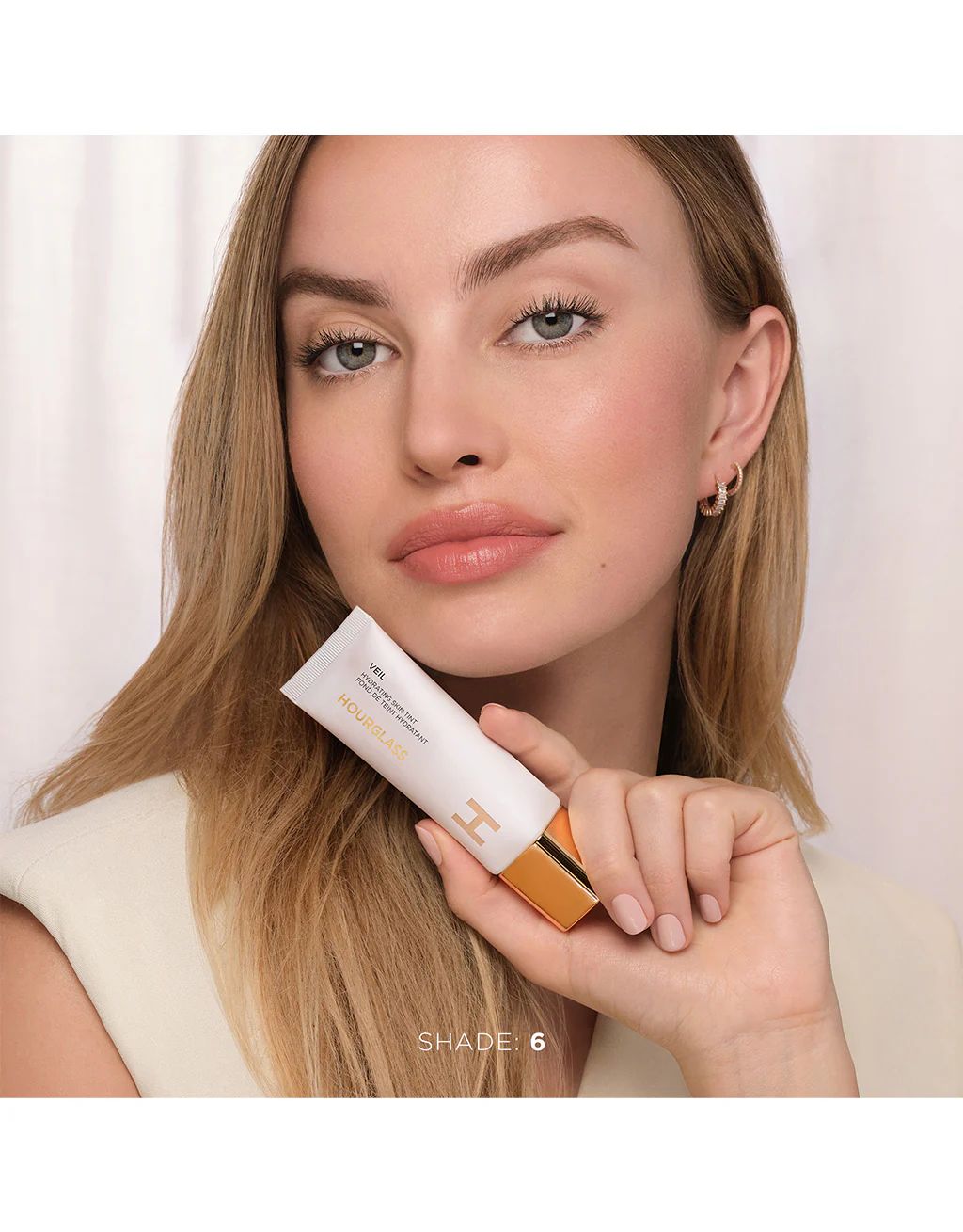 HOURGLASS Veil Hydrating Skin Tint 04