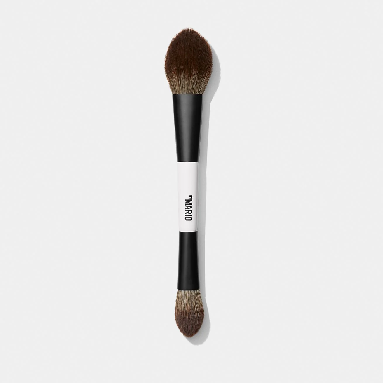 MAKEUP BY MARIO F3 Dual Ended Precision Powder Brush 01