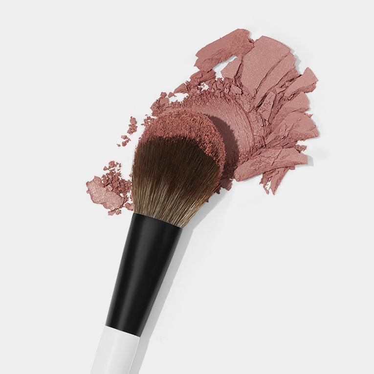 MAKEUP BY MARIO F3 Dual Ended Precision Powder Brush 05