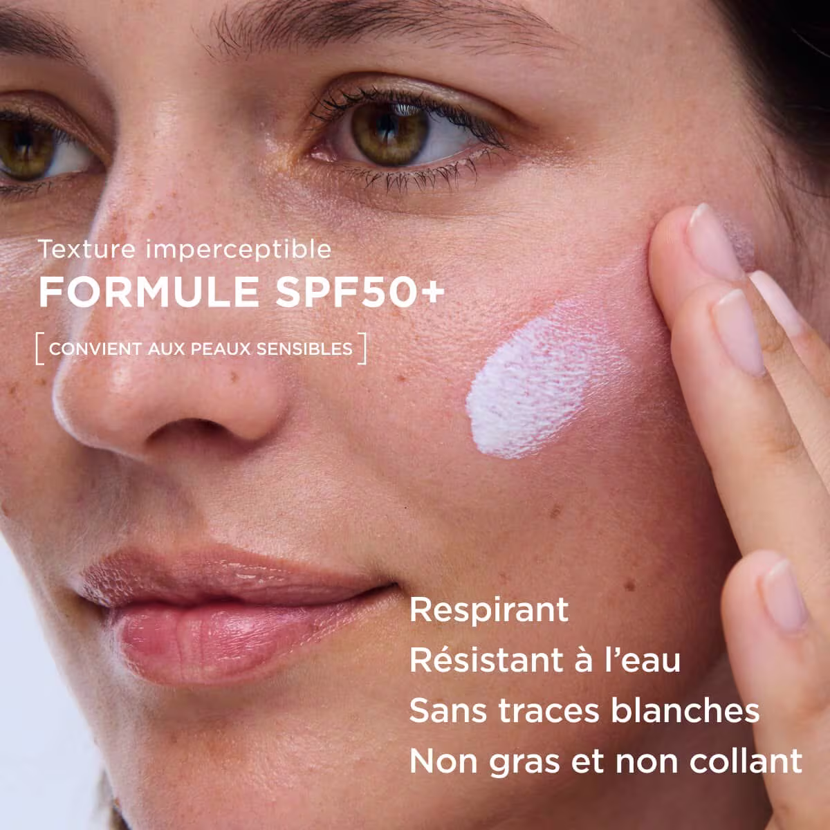 CLARINS UV Plus Skin Barrier Multi Protective Daily Screen SPF50 03